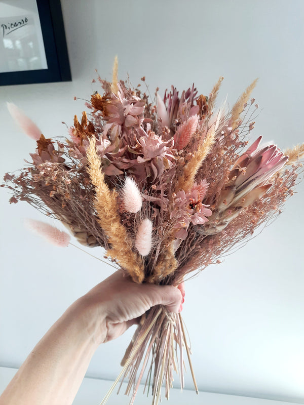 Powder bouquet of dried flowers-0