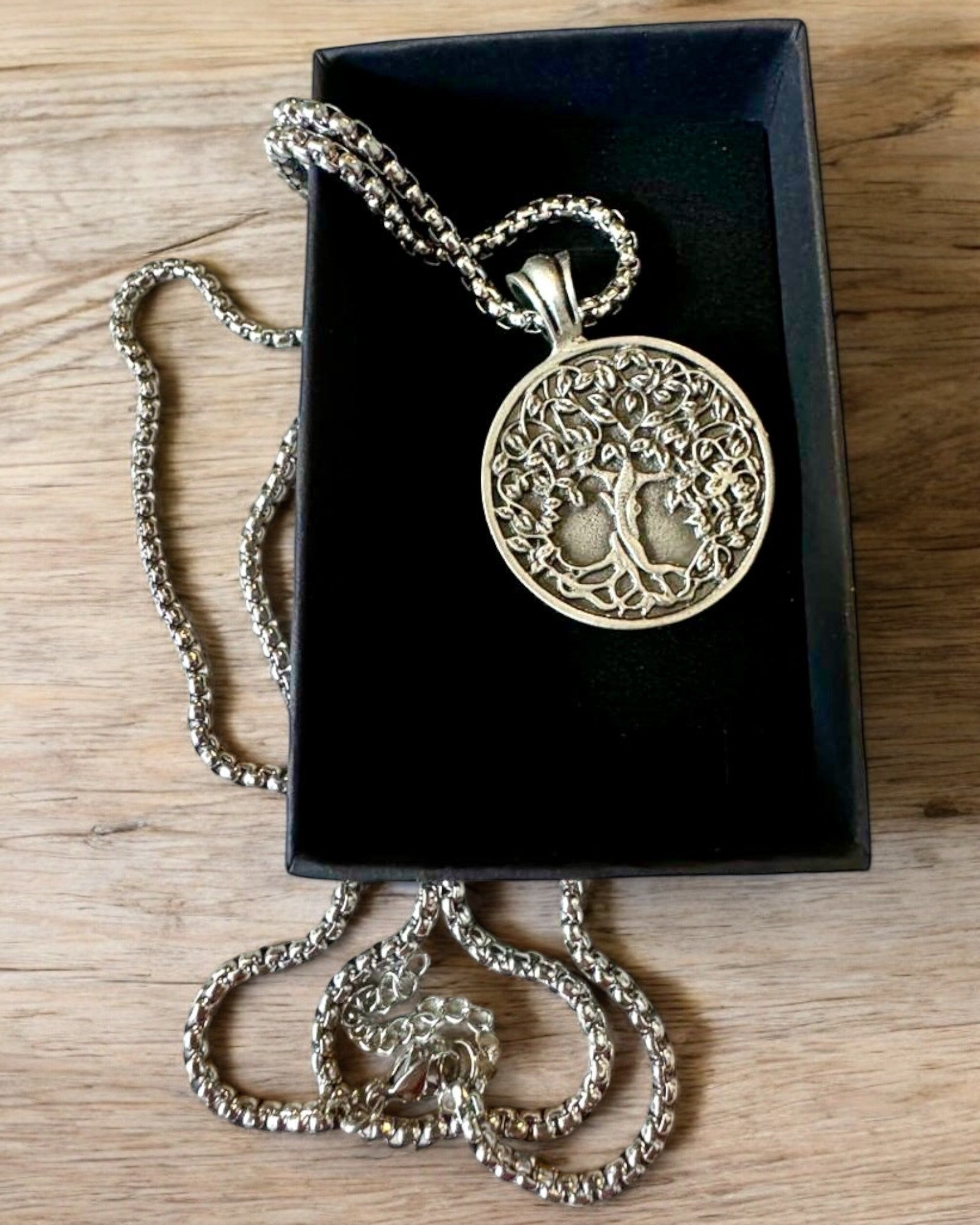 Amulet Drzewa Życia z Możliwością Grawerowania - naszyjnik "Witalność Natury", personalizacja