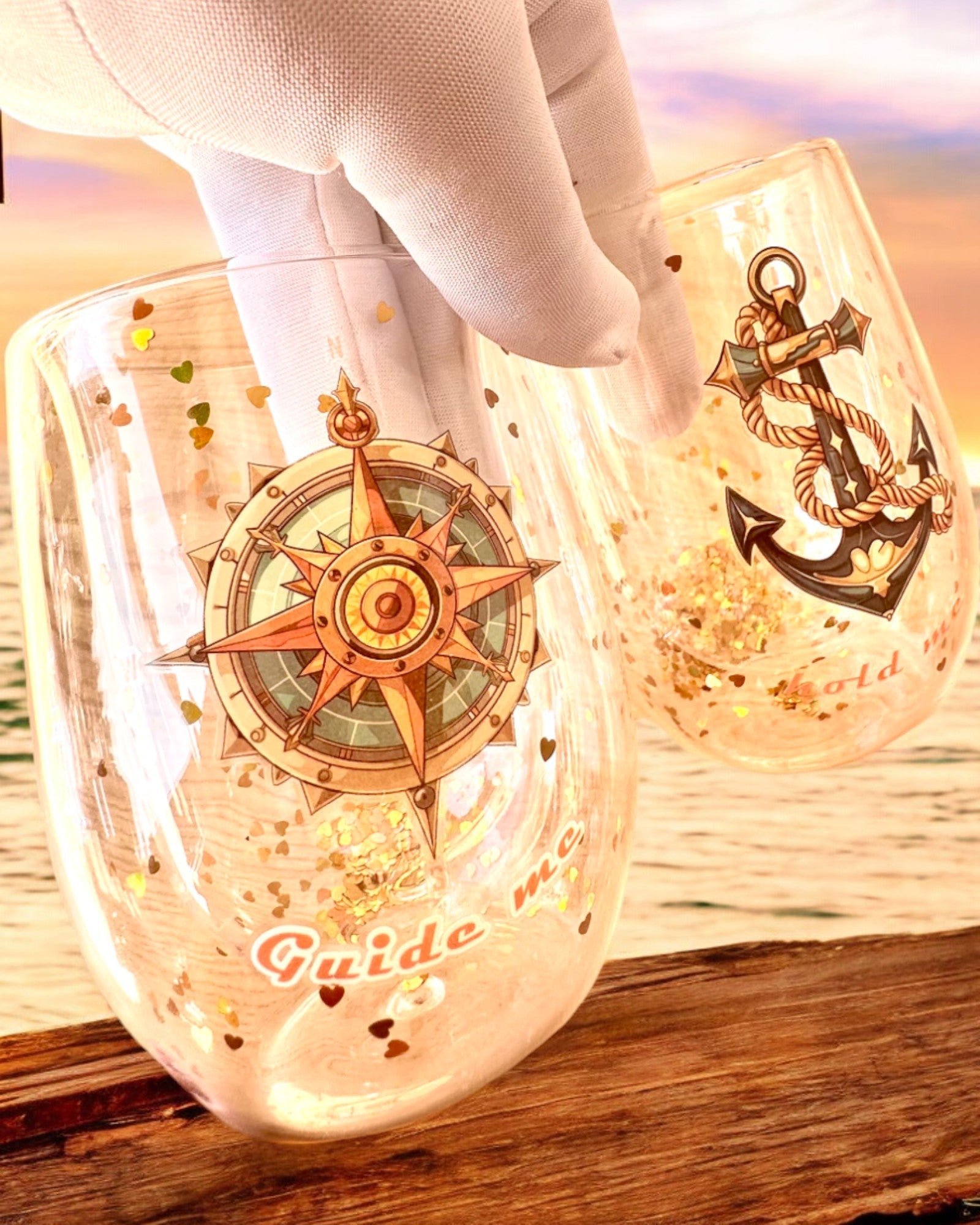 Szklanki "Nautical Dreams" z podwójnymi ściankami i złotymi płatkami - zestaw 2 szt., 300 ml pojemność, możliwość personalizacji grawerem