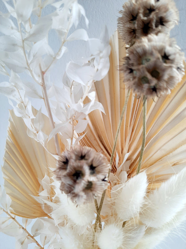 White mini dry flower bouquet-1